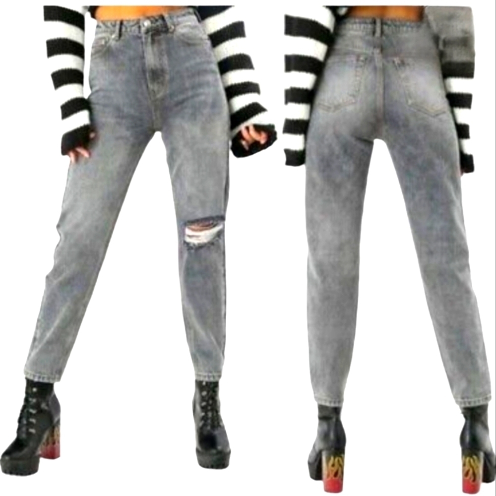 *NWT* Adika Camden 5 Pocket Distressed/Ripped Mom Jeans Gray